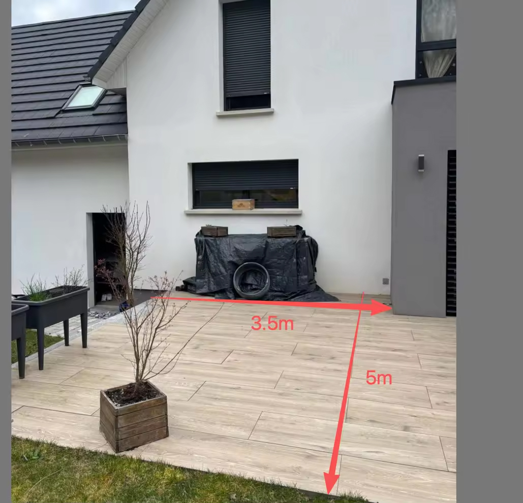 Pergola site measurement with 3.5m and 5m markings on a French backyard patio